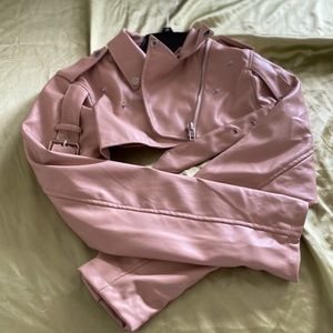 Cropped leather jacket with buckled sleeves